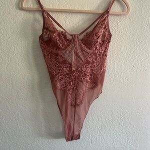 Forever 21 Lace Bodysuit in Mauve